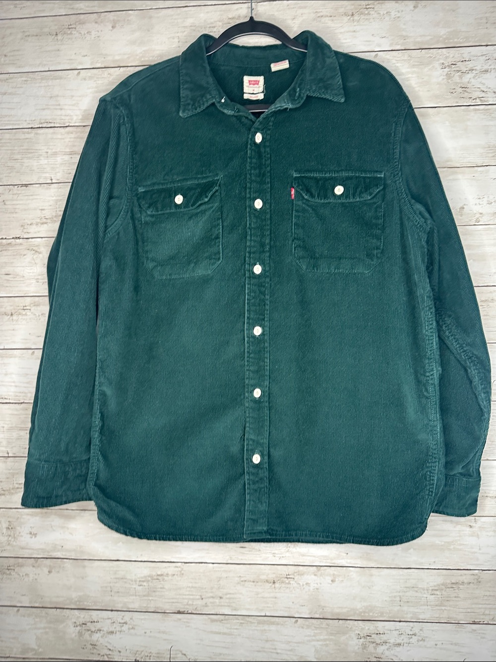 Levi's Green the worker relaxed fit Corduroy Button-Up long sleeve Men's Medium